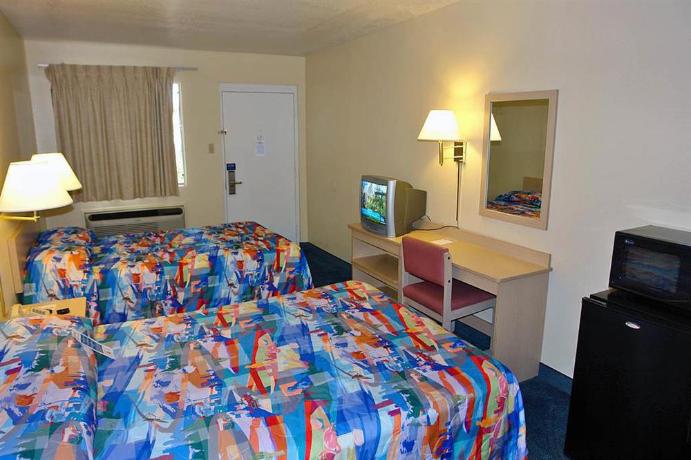 6-van Horn, Tx Hotel